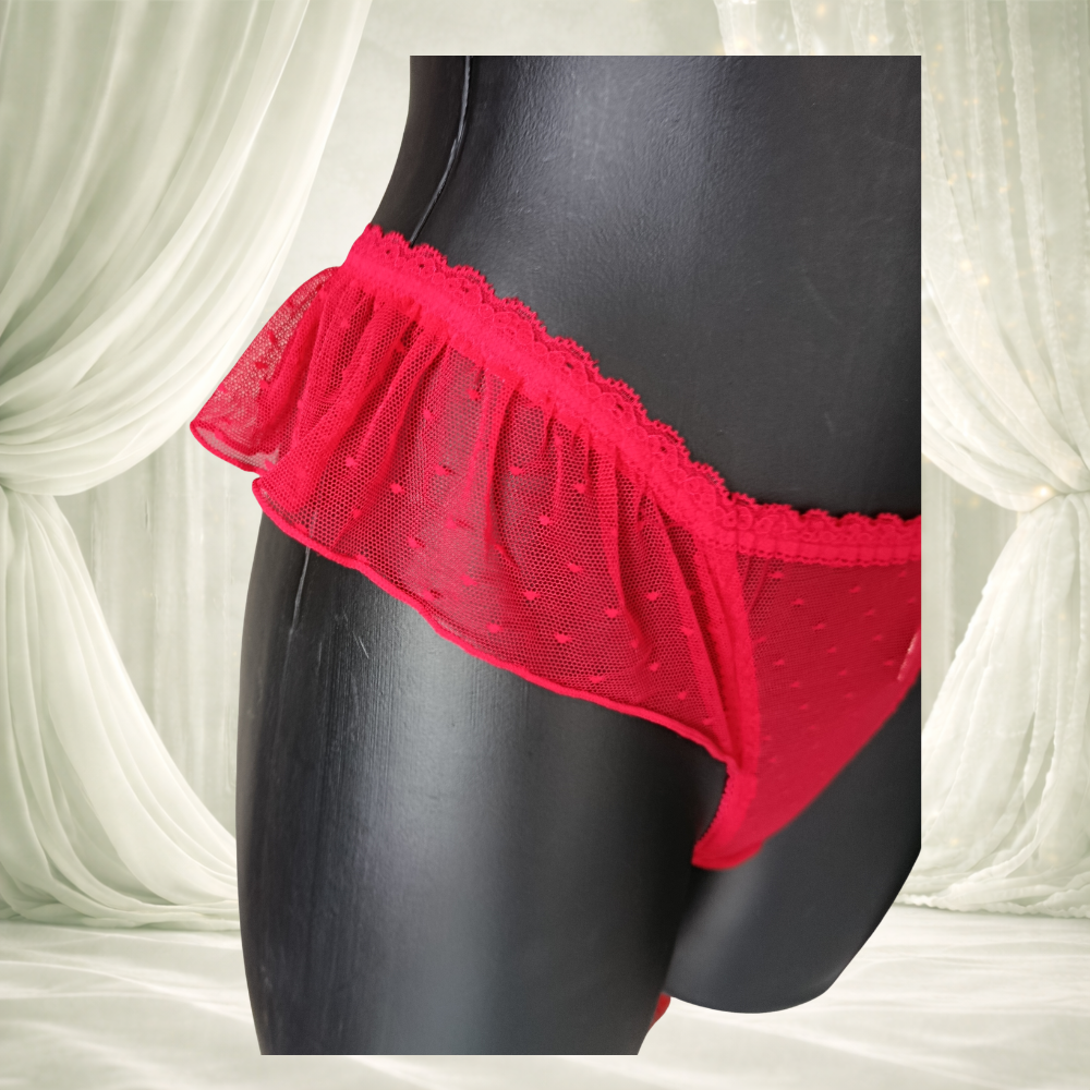Ensemble sans armatures rouge dentelle et voile
