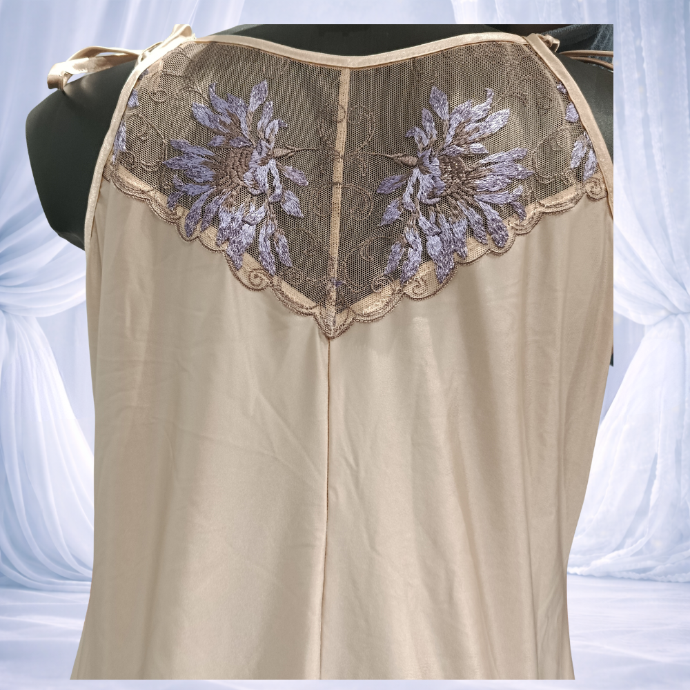 Nuisette satin marque Sawren modèle Mauve
