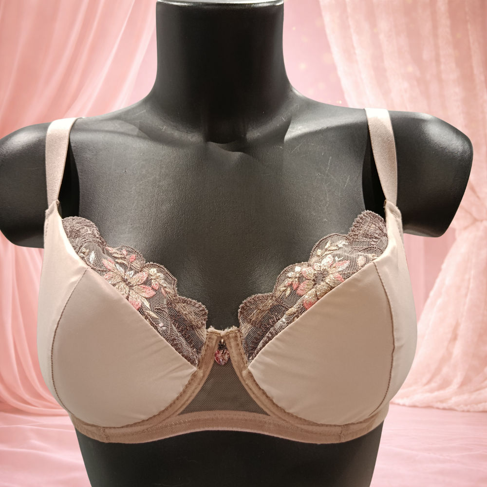 Soutien-gorge emboîtant Sawren – modèle Cash Mirella