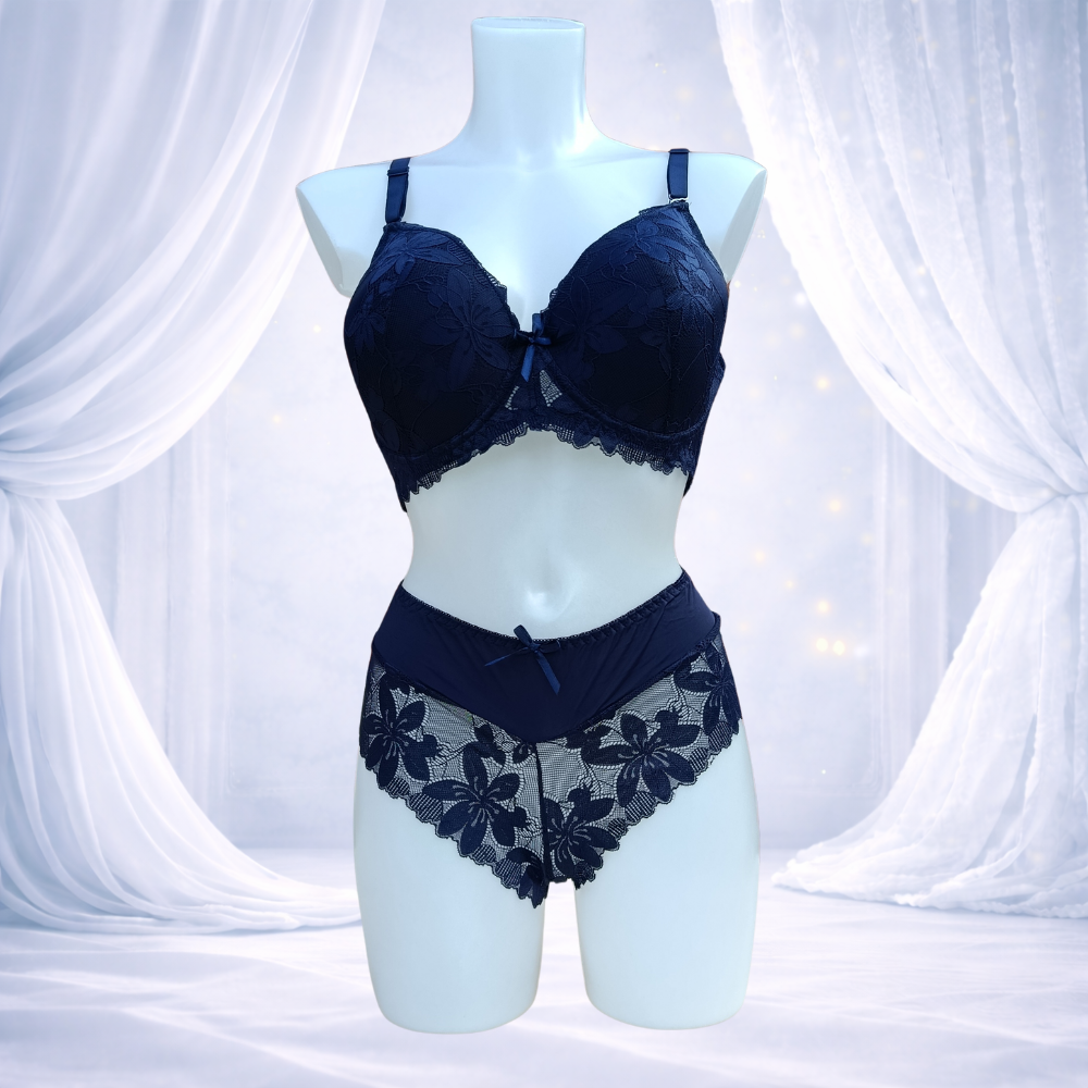 Ensemble lingerie bleu marine bonnet E
