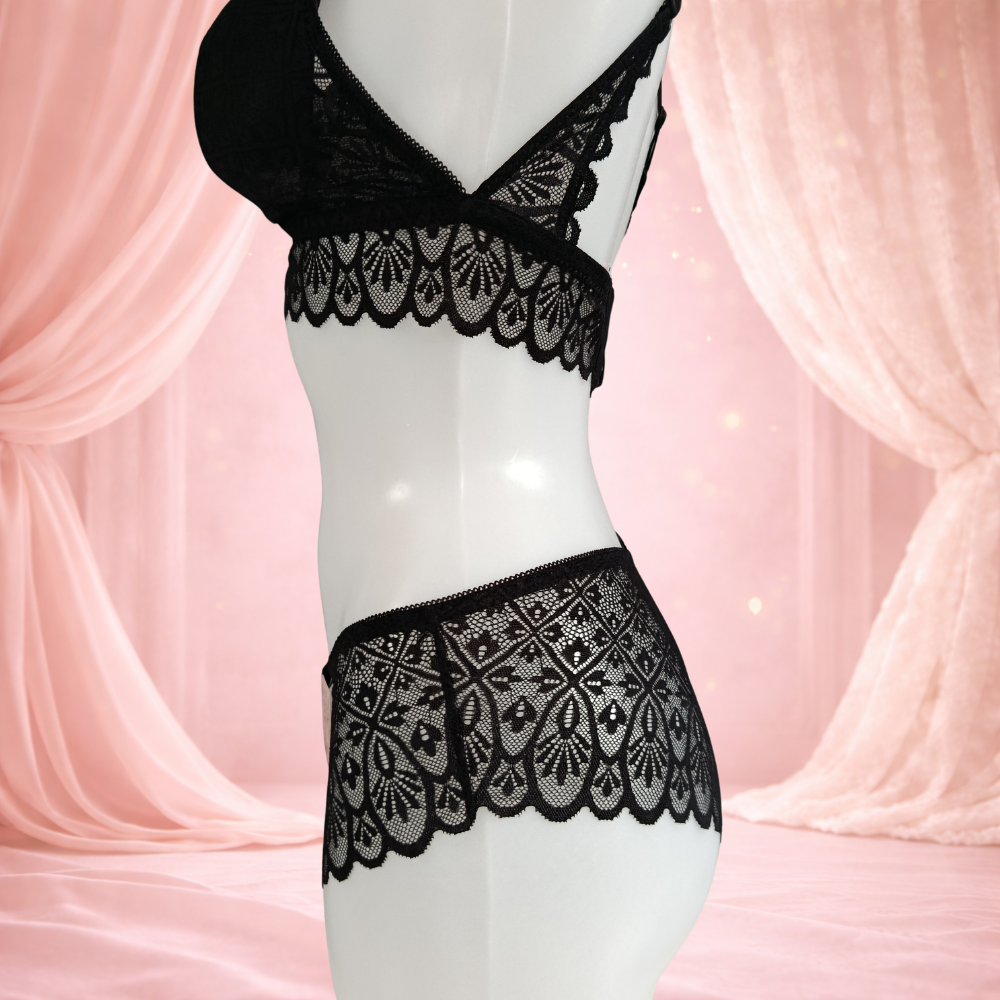 Ensemble dentelle noir sans armatures