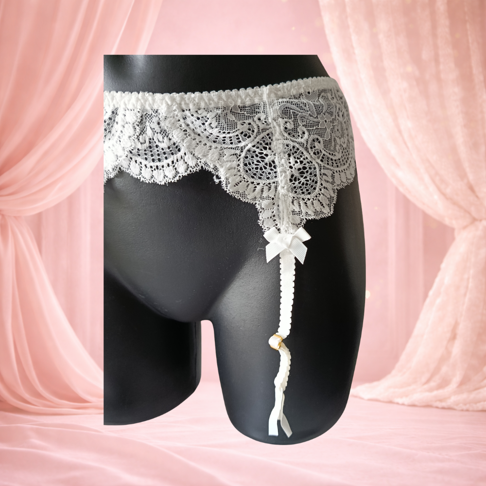 Porte jarretelle dentelle blanc