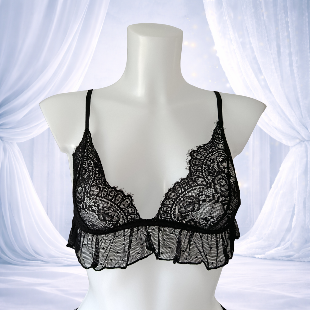 Ensemble sans armatures noir dentelle et voile