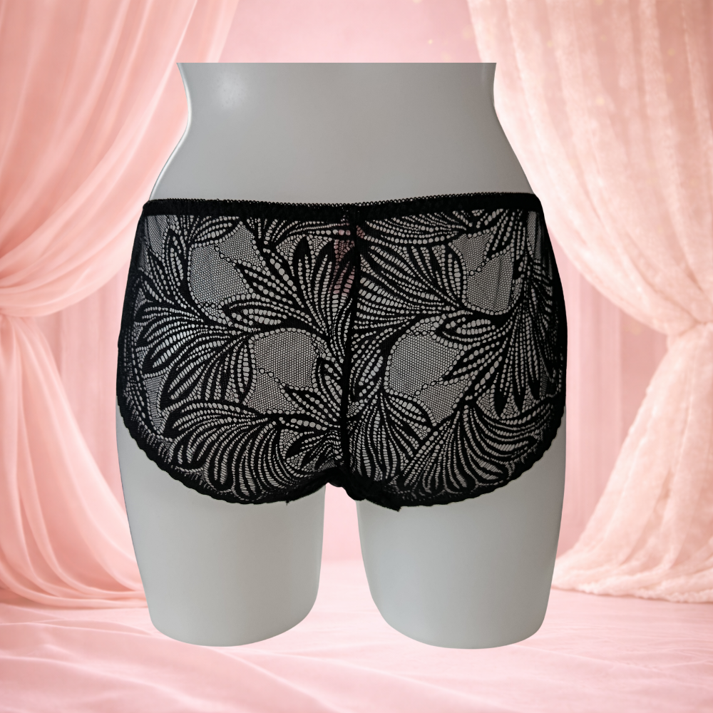 Ensemble noir en dentelle avec armatures – Spécial bonnet D