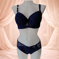 Ensemble bleu marine en dentelle avec armatures – Spécial bonnet E