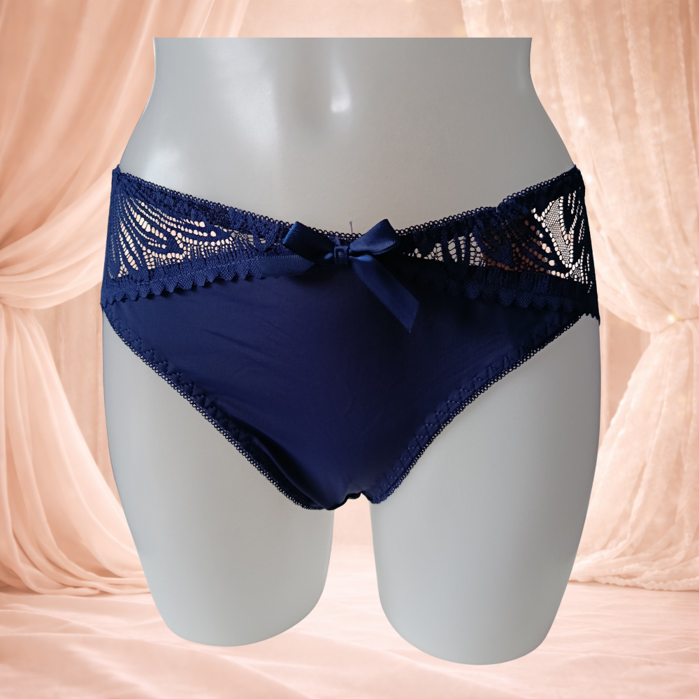 Ensemble bleu marine en dentelle avec armatures – Spécial bonnet E