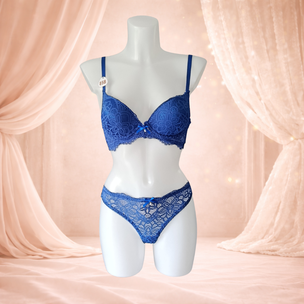 Ensemble bleu push-up en dentelle