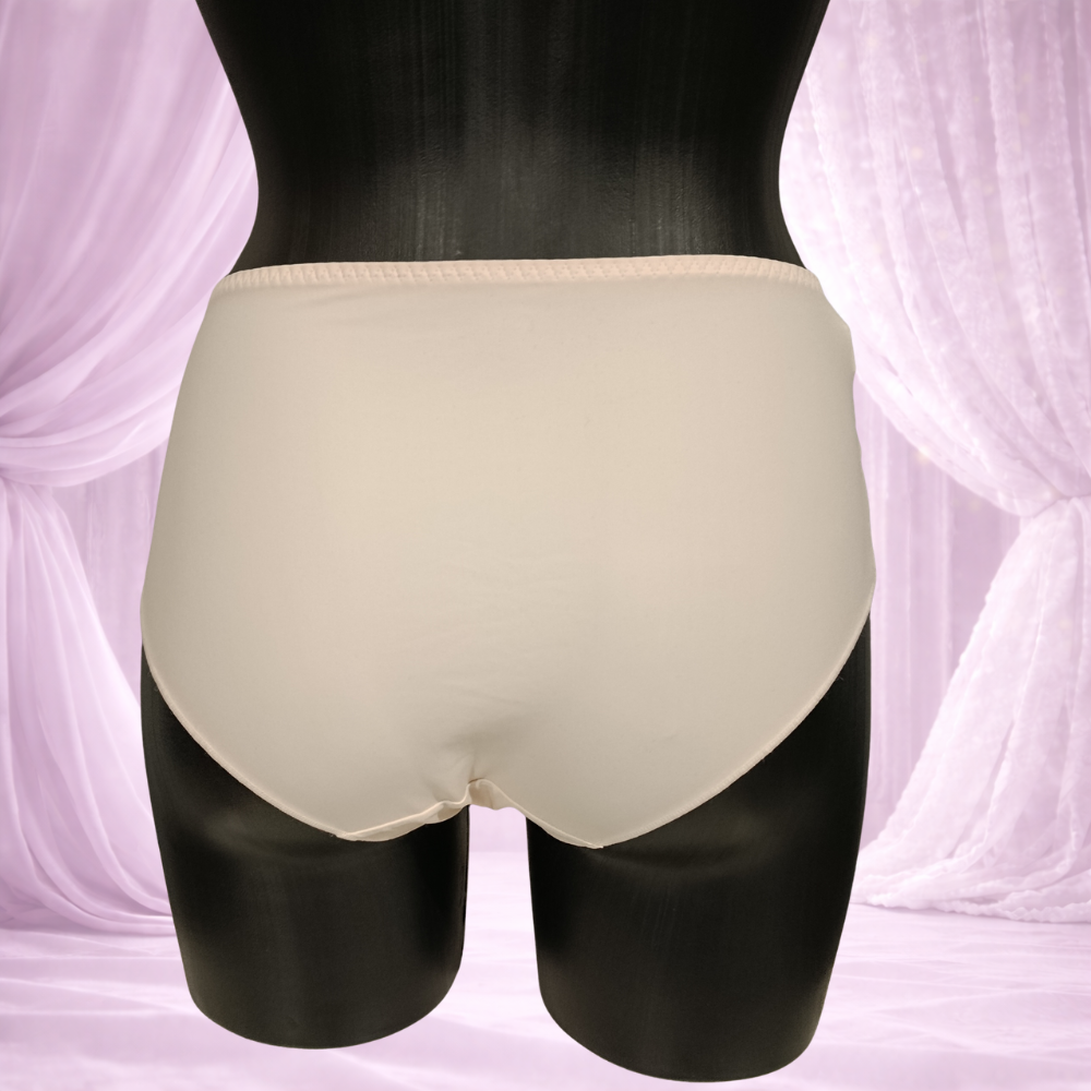 Culotte Simone Pérèle – modèle Del rose poudré satin & dentelle brodée