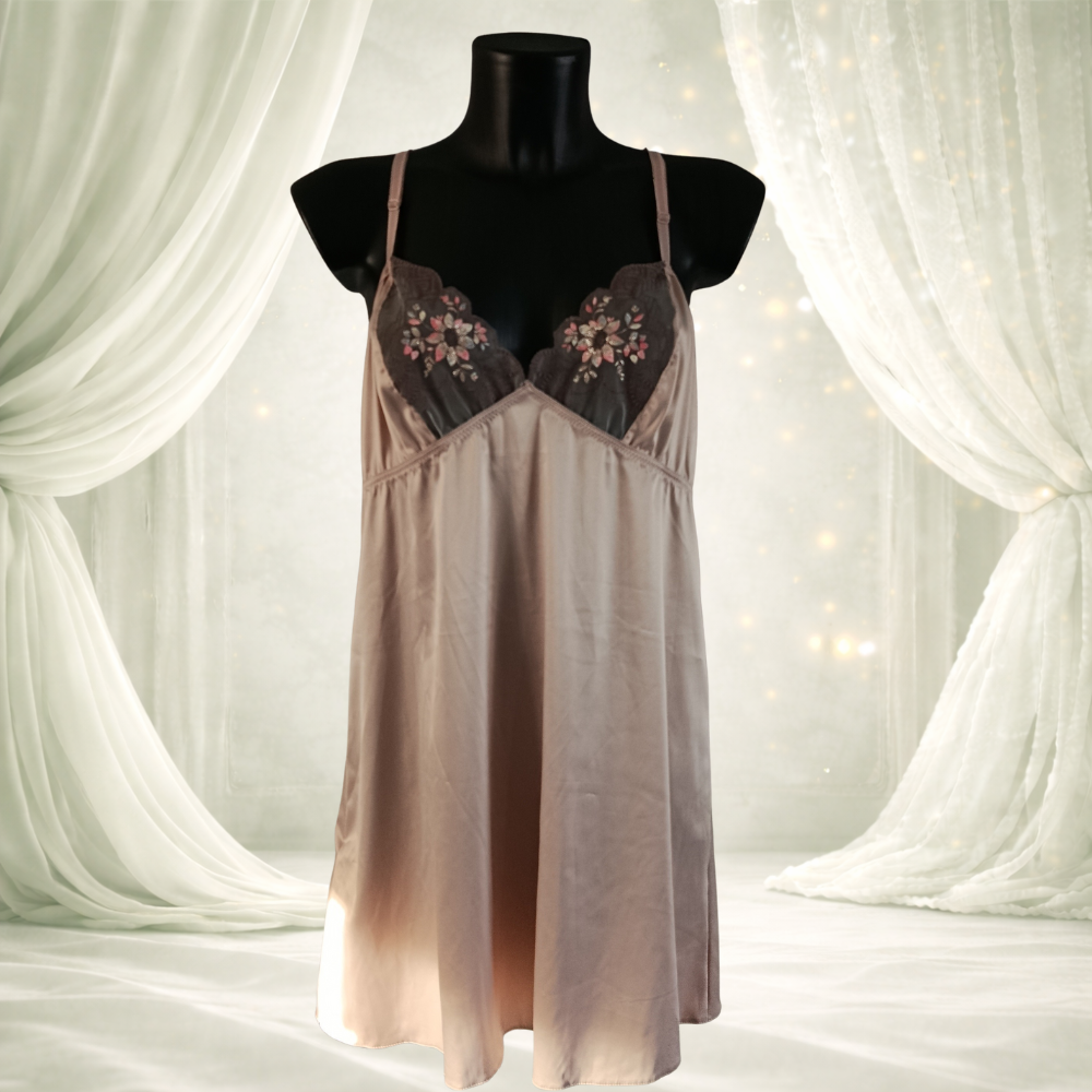 Nuisette Dentelle et voile brodé modèle cashmirella